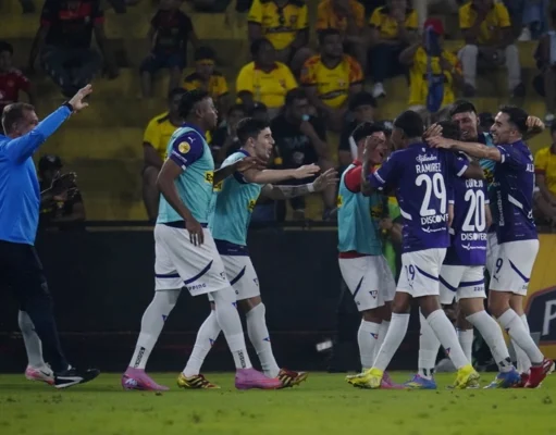 Un golazo le dio el triunfo a Liga de Quito en el Monumental