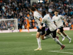 Joel Ordóñez estuvo en la banca en triunfo de Brujas en Escocia