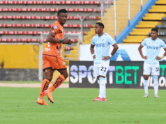 Universidad Católica dividió honores como local ante Libertad