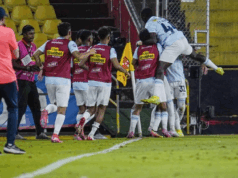 Universidad Católica liquidó y ahonda la crisis de Barcelona