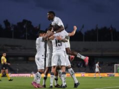 Michael Carcelén se estrena con asistencia en empate de visitante de Querétaro