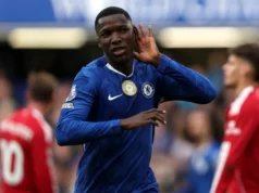 Moisés Caicedo estaría en la mira del PSG y Real Madrid