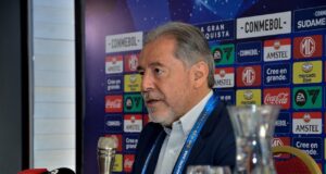 Pese a los rumores y fake news, Isaac Álvarez respalda a Thiago Nunez