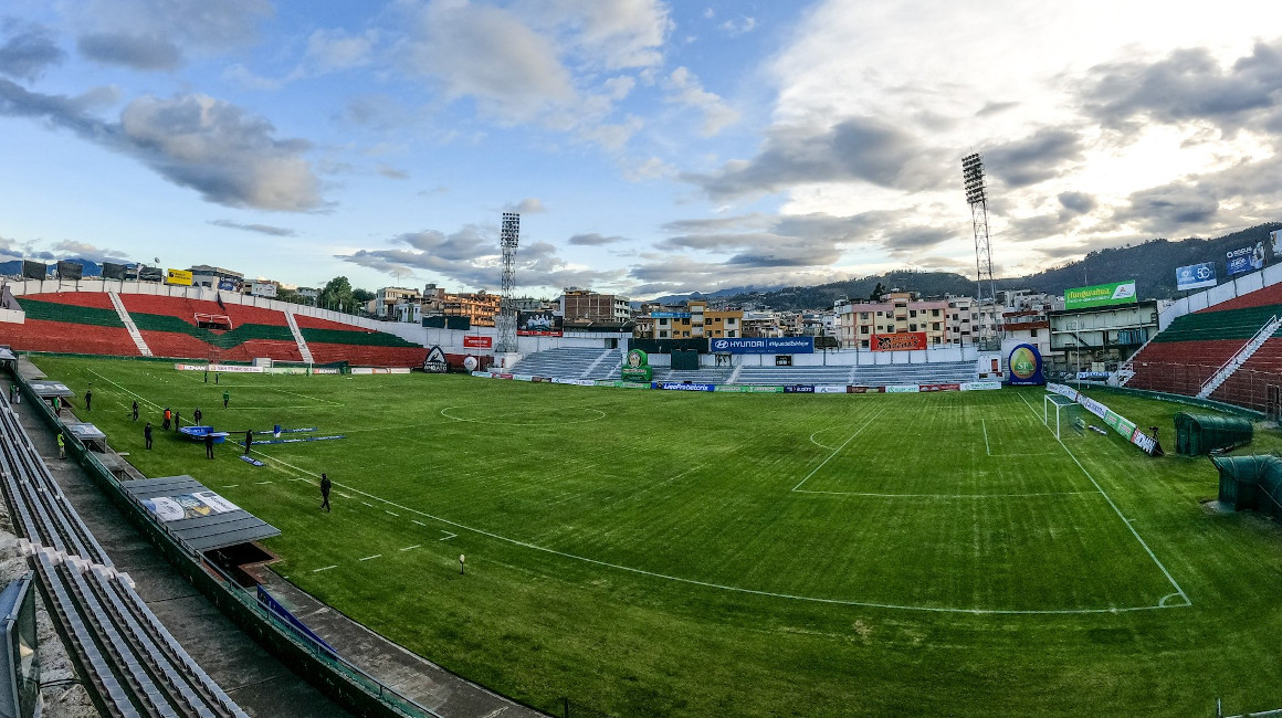 ¡A BUSCAR ESTADIO! Macará y Técnico tienen deuda con la F.D.T.