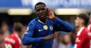 Moisés Caicedo apuesta por su propio club y adquiere Deportivo Santo Domingo