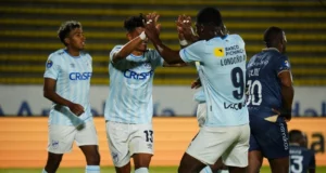 Universidad Católica remontó y goleó a Cuenca Jrs. en la semifinal de ida de la Copa Ecuador