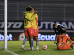 Aucas no tuvo piedad y goleó al Delfín para ir por la pelea para la Sudamericana