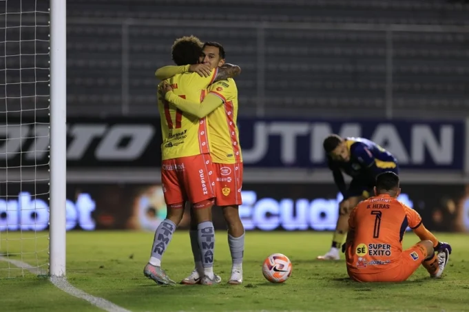 aucas-delfin