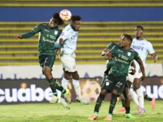 Universidad Católica se aleja de los primeros lugares con empate ante Orense