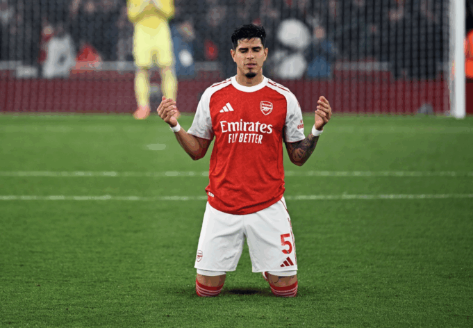 hincapie-arsenal-spurs