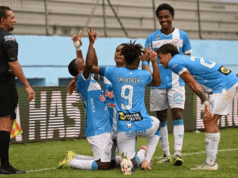 Manta propina goleada en casa a Mushuc Runa y comanda el cuadrangular del descenso