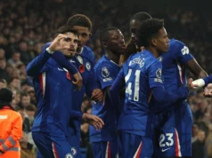 Moisés Caicedo fue titular en triunfo contundente de Chelsea