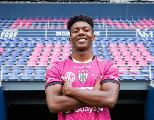 Independiente del Valle oficializa al delantero Djorkaeff Reasco