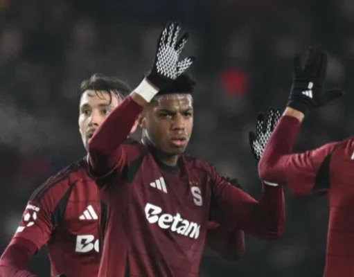 John Mercado marcó en empate de Sparta Praha, donde destacó Angelo Preciado