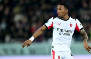 Pervis Estupiñán jugó una hora en empate de visita de AC Milan