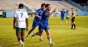 Delfín celebró su ‘Noche Cetácea’ con triunfo ante la Liga de Portoviejo