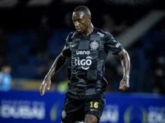 ¡REGRESATE A ECUADOR! Hinchas de Olimpia explotaron contra Aníbal Chalá