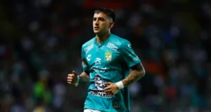 Emelec alcanza un acuerdo con el volante uruguayo Gonzalo Napoli