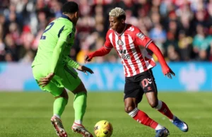 Nilson Angulo actuó en derrota sufrida por Sunderland