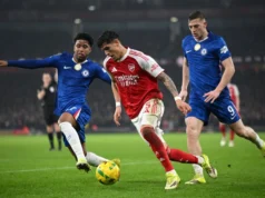 Hincapié le ganó el duelo a ‘Moi’ y Arsenal va a la final de la Copa de la Liga