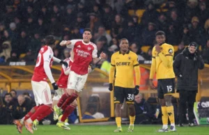 Primer gol de Piero Hincapié con la camiseta del Arsenal en la Premier League