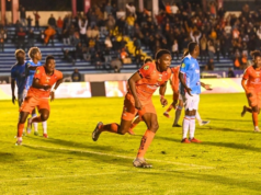 Libertad sobre el final se lleva el triunfo ante Manta