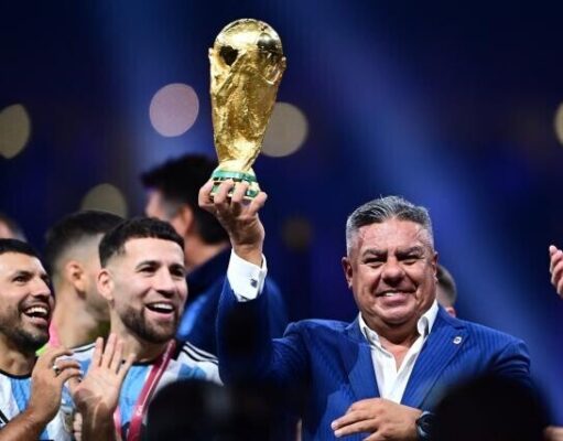 La justicia argentina procesa a la AFA y al ‘Chiqui’ Tapia por evasión de impuestos