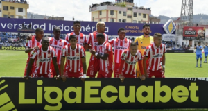 Técnico Universitario anuncia que jugará bajo protesta ante Libertad