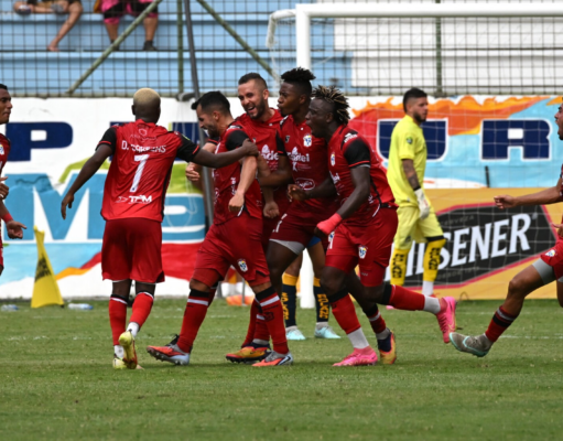 Manta presenta denuncia ante la LigaPro en contra de Delfín