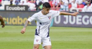 ¡SENSIBLE BAJA! Fernando Cornejo se lesionó en Liga de Quito