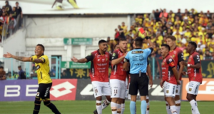 Mateo Maccari afectado tras la lesión que le ocasionó a Yaxi García