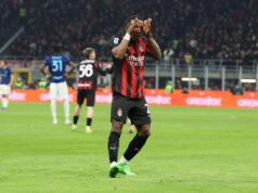 Gol de Pervis Estupiñán le dio el triunfo a AC Milan en el Derby Della Madonnina