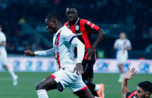 Con Willian Pacho los 90 minutos, PSG goleó en su visita a Niza