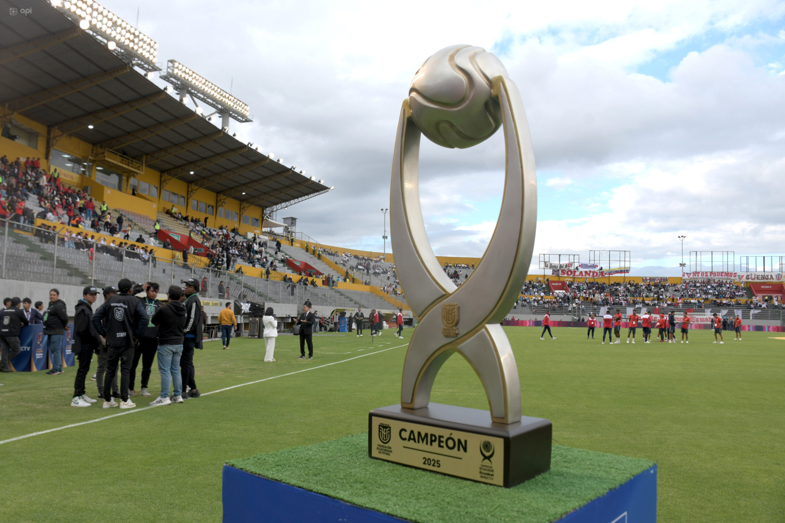 FBL SUPERCOPA ECUABET LIGA VS NACIONAL
