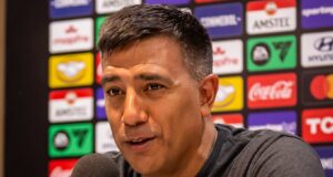 César Farías: “Estamos preparados para ganar el partido”