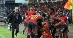 Un golazo le dio el triunfo a Deportivo Cuenca en casa ante Santos por la Sudamericana