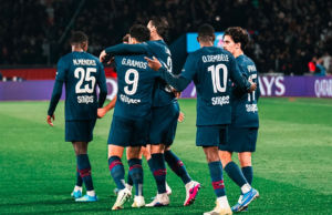 Willian Pacho fue titular en contundente triunfo de PSG