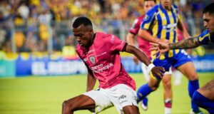 Con uno menos IDV rescató valioso punto en su estreno en la Libertadores