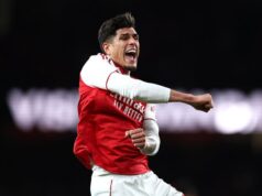 Piero Hincapié elegido como el jugador del mes en Arsenal